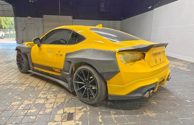 JF1ZNAA17F8706971 - 2015 TOYOTA SCION FR-S YELLOW photo 3