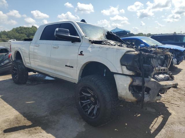 3C63R3ML2LG247682 - 2020 RAM 3500 LARAMIE WHITE photo 4