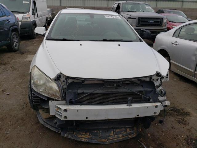 1G1ZC5EU6CF132018 - 2012 CHEVROLET MALIBU 1LT WHITE photo 5