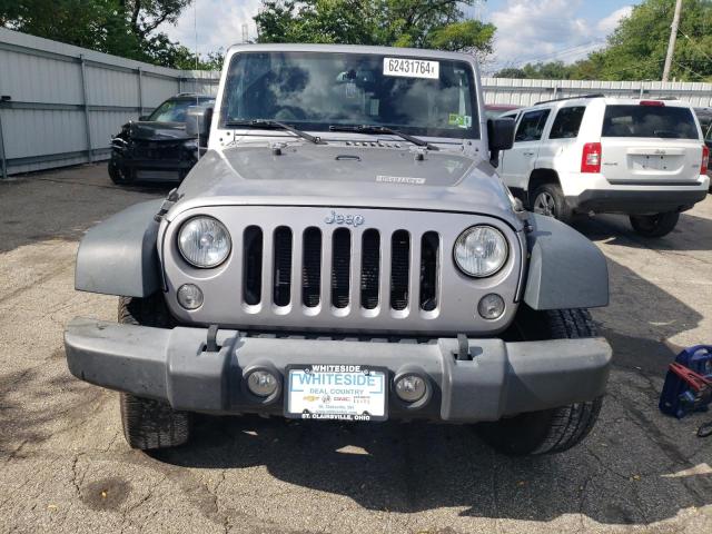 1C4BJWDG8HL539699 - 2017 JEEP WRANGLER U SPORT SILVER photo 5