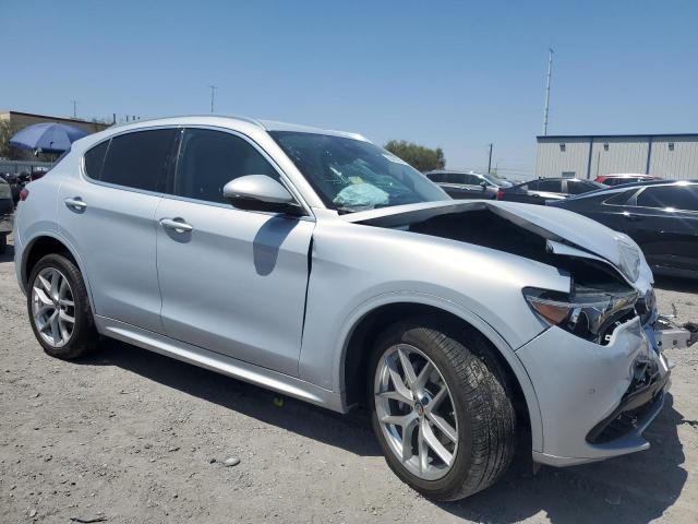 ZASPAKBN7L7C94807 - 2020 ALFA ROMEO STELVIO TI SILVER photo 4