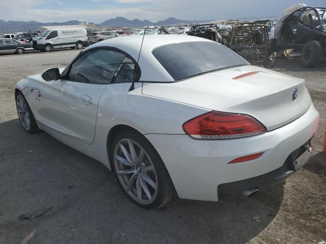 WBALM7C56GJ799379 - 2016 BMW Z4 SDRIVE35I WHITE photo 2