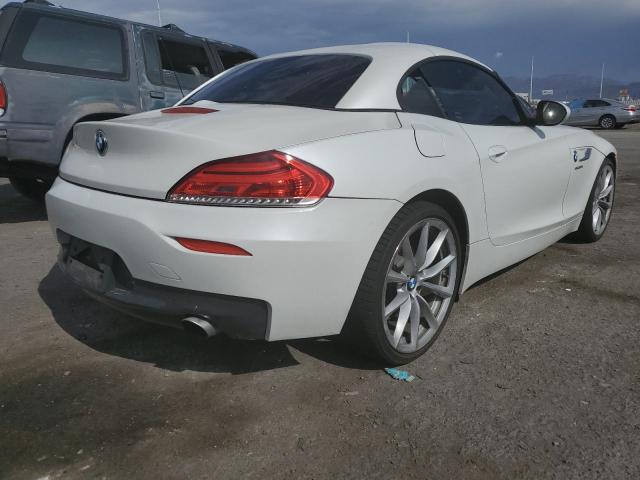 WBALM7C56GJ799379 - 2016 BMW Z4 SDRIVE35I WHITE photo 3