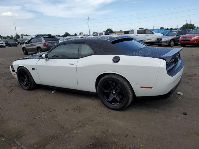 2C3CDZFJ0JH310432 - 2018 DODGE CHALLENGER R/T 392 WHITE photo 2