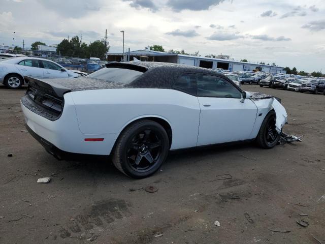 2C3CDZFJ0JH310432 - 2018 DODGE CHALLENGER R/T 392 WHITE photo 3