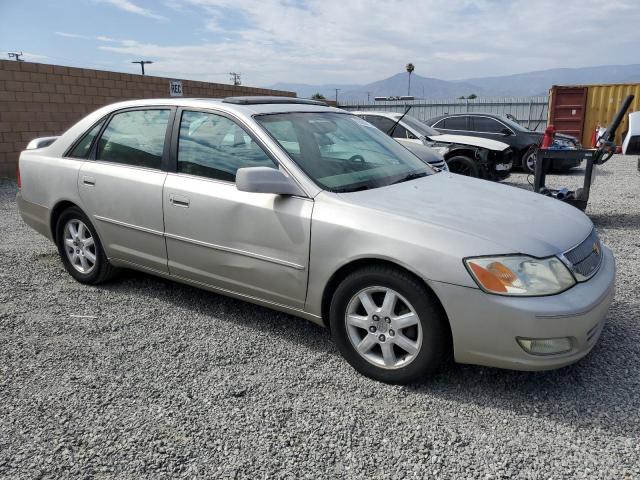 4T1BF28B01U194639 - 2001 TOYOTA AVALON XL GOLD photo 4