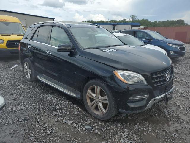 4JGDA5HBXFA529228 - 2015 MERCEDES-BENZ ML 350 4MATIC BLACK photo 4