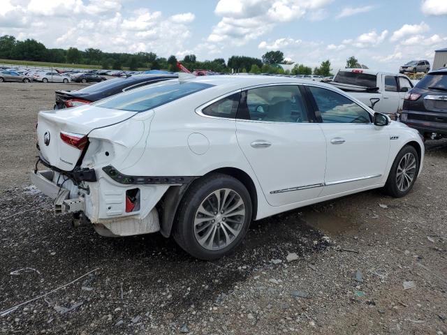 1G4ZN5SS9JU135343 - 2018 BUICK LACROSSE PREFERRED WHITE photo 3