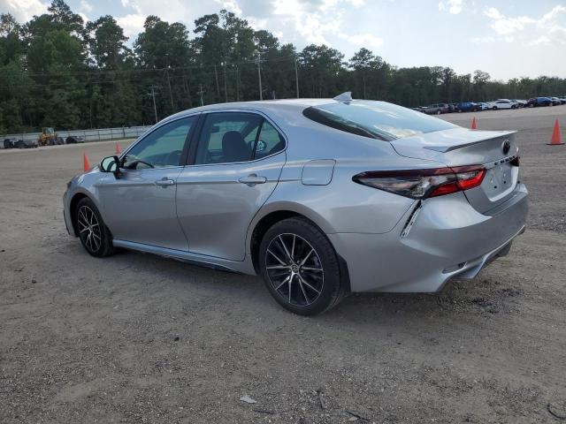 4T1G11AK9PU751761 - 2023 TOYOTA CAMRY SE NIGHT SHADE SILVER photo 2