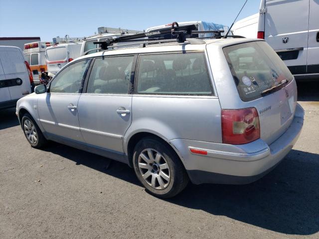 WVWVH63BX2E058430 - 2002 VOLKSWAGEN PASSAT GLS SILVER photo 2