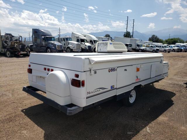 4CP695H1337242398 - 2003 COLE CAMPER WHITE photo 4