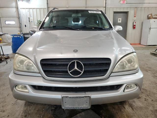 4JGAB54E52A332817 - 2002 MERCEDES-BENZ ML 320 SILVER photo 5