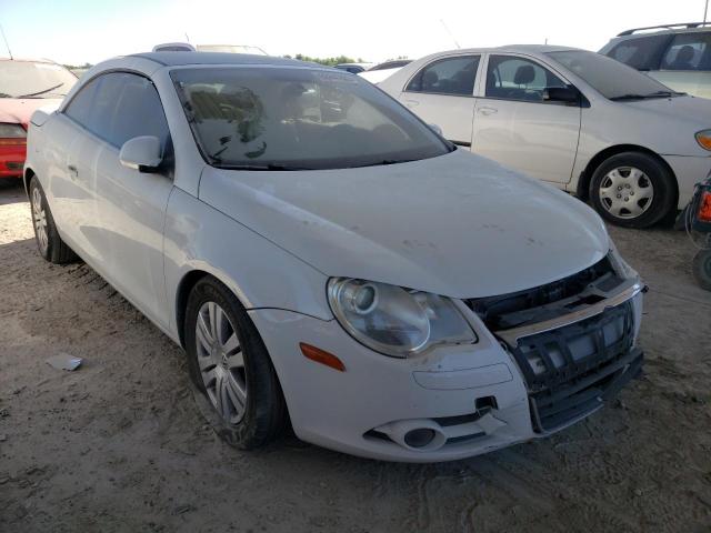 WVWBA71F47V031332 - 2007 VOLKSWAGEN EOS 2.0T WHITE photo 4