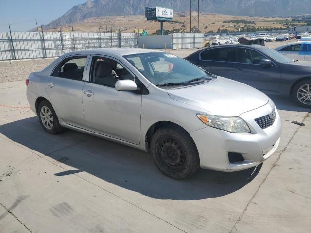 1NXBU40E49Z152297 - 2009 TOYOTA COROLLA BASE SILVER photo 4