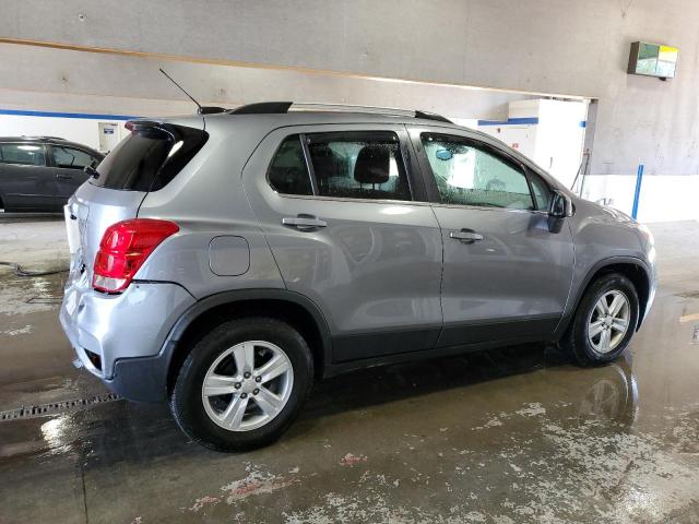 3GNCJLSB7LL330288 - 2020 CHEVROLET TRAX 1LT GRAY photo 3