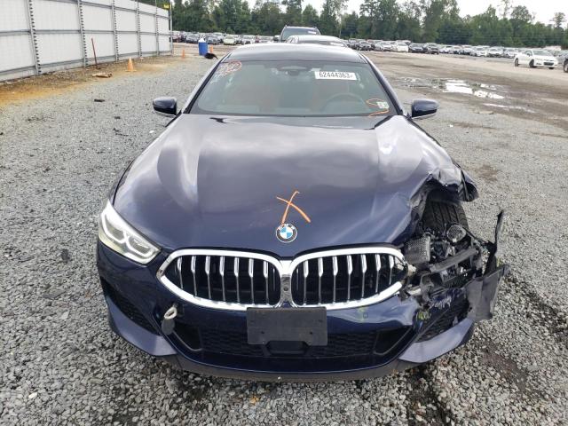 WBAGV8C05NCJ84123 - 2022 BMW M850XI BLUE photo 5