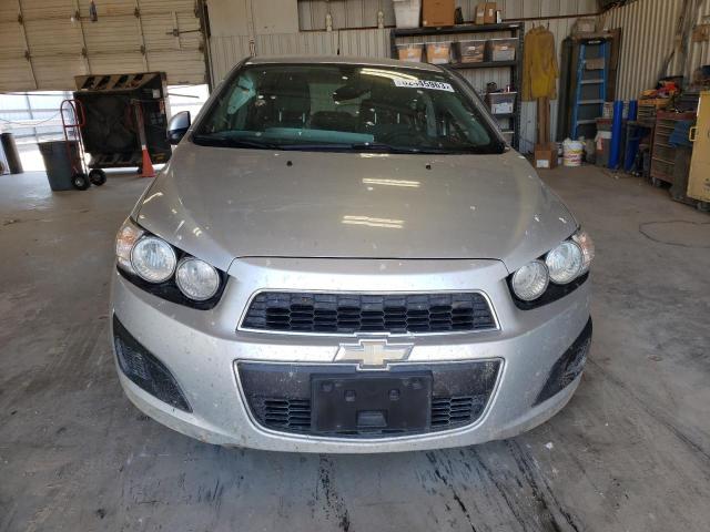 1G1JA5SH8E4225048 - 2014 CHEVROLET SONIC LS 银色 照片 5