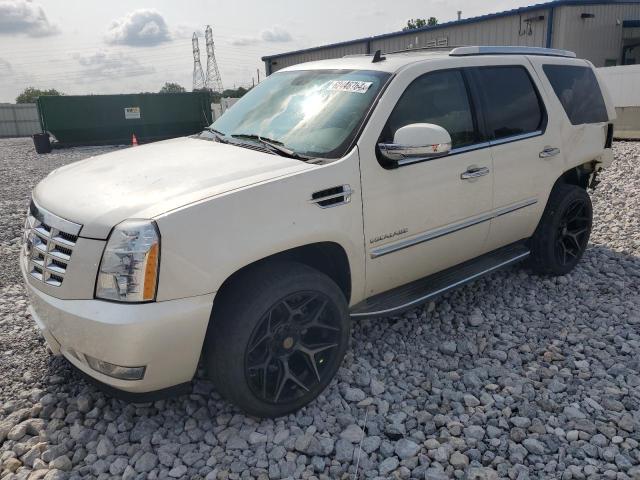 2012 CADILLAC ESCALADE LUXURY, 