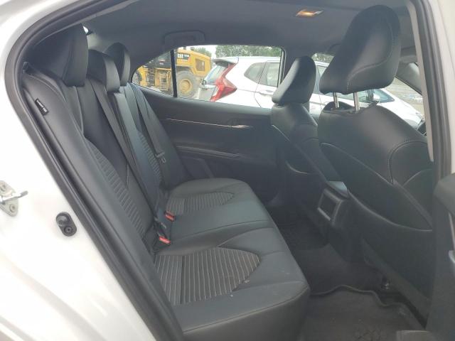 4T1T11AK7RU853951 - 2024 TOYOTA CAMRY SE NIGHT SHADE WHITE photo 10