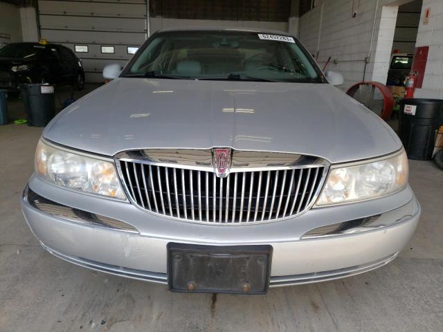 1LNFM97V7WY698004 - 1998 LINCOLN CONTINENTA SILVER photo 5