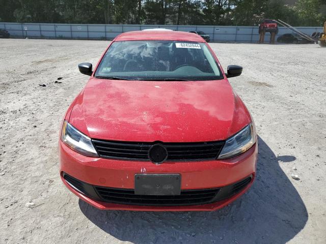 3VW2K7AJXEM391565 - 2014 VOLKSWAGEN JETTA BASE RED photo 5