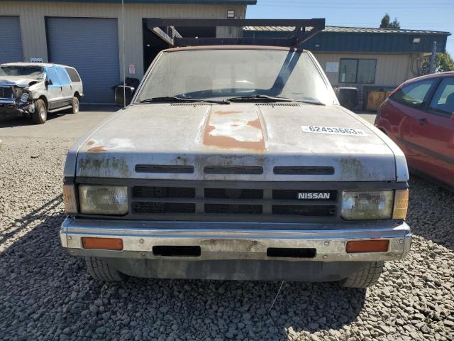 1N6ND11S8JC325945 - 1988 NISSAN D21 SHORT BED SILVER photo 5