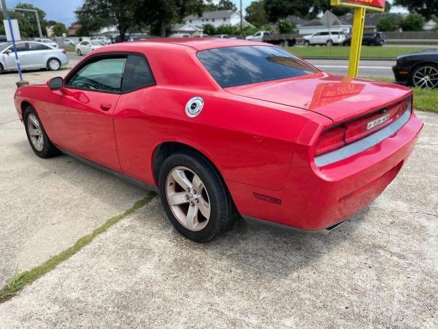 2C3CDYAG3EH208716 - 2014 DODGE CHALLENGER SXT RED photo 3