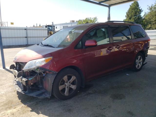 2011 TOYOTA SIENNA LE, null