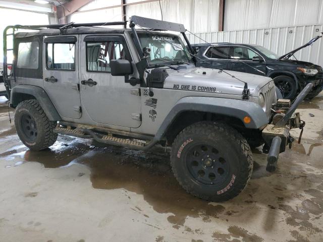 1C4BJWDG7GL283666 - 2016 JEEP WRANGLER U SPORT SILVER photo 4