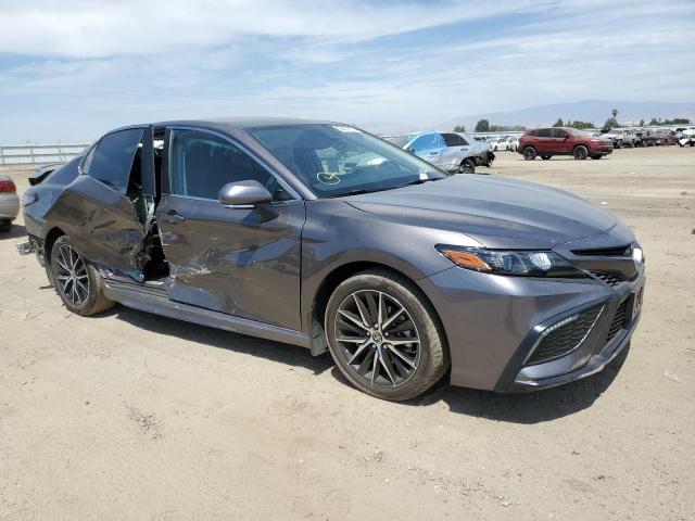 4T1T11AK5PU721090 - 2023 TOYOTA CAMRY SE NIGHT SHADE CHARCOAL photo 4