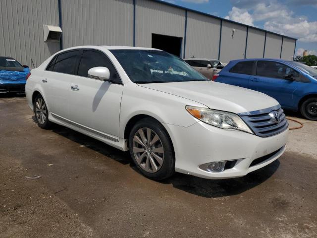 4T1BK3DB0CU453611 - 2012 TOYOTA AVALON BASE WHITE photo 4