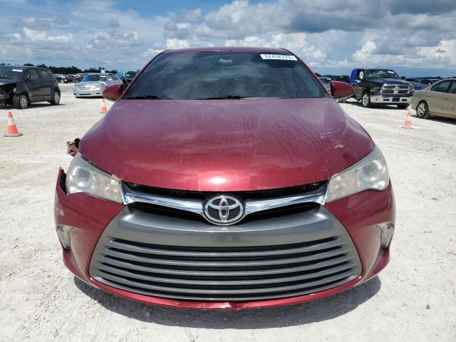 4T1BF1FK6HU784559 - 2017 TOYOTA CAMRY 4 LE RED photo 5