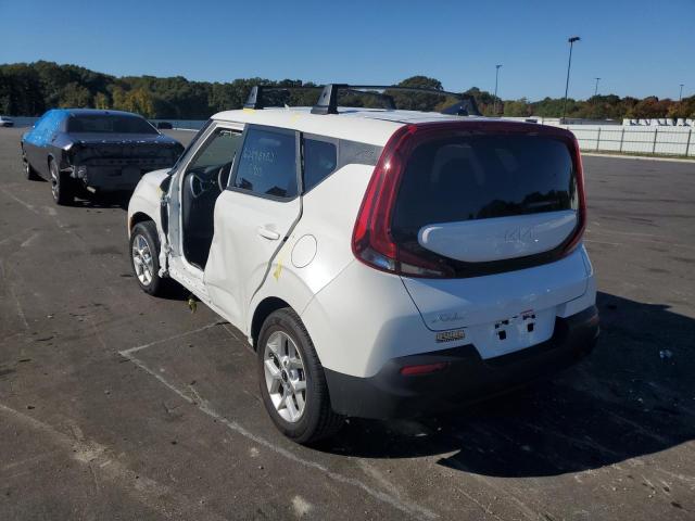 KNDJ23AU4N7174363 - 2022 KIA SOUL LX WHITE photo 3