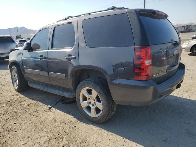 1GNSCAE04BR233979 - 2011 CHEVROLET TAHOE C1500  LS GRAY photo 2