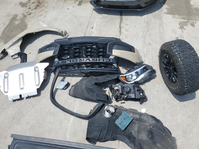 1GCGTEEN6M1209010 - 2021 CHEVROLET COLORADO ZR2 CREAM photo 12