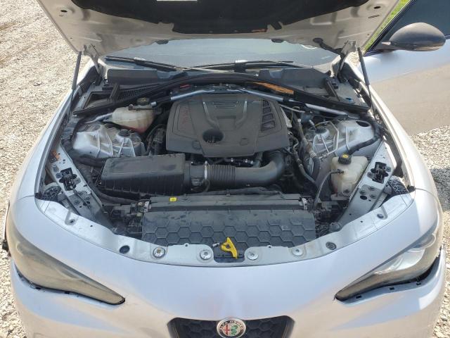 ZARFAECN2H7544570 - 2017 ALFA ROMEO GIULIA TI 银色 照片 11