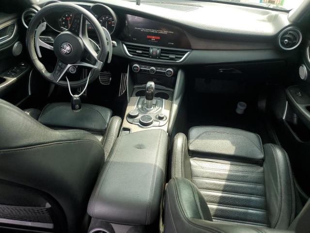 ZARFAECN2H7544570 - 2017 ALFA ROMEO GIULIA TI 银色 照片 8