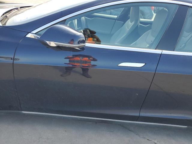 5YJSA1H17EFP67474 - 2014 TESLA MODEL S ლურჯი ფოტო 7