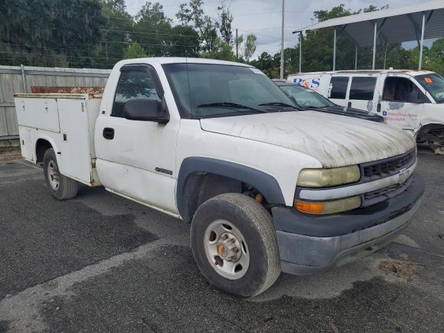 1GBGC24U42Z311027 - 2002 CHEVROLET SILVERADO C2500 WHITE photo 4