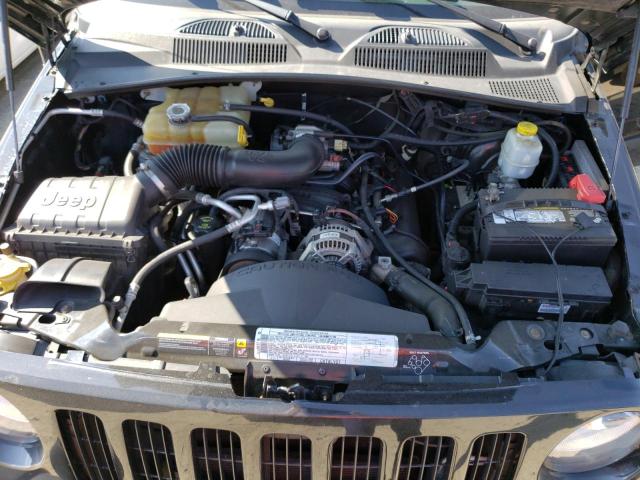1J4GL38K06W115923 - 2006 JEEP LIBERTY RENEGADE BLACK photo 12