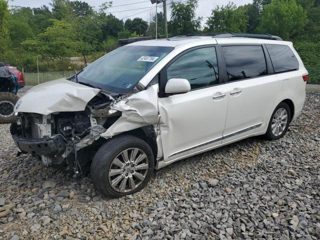 2017 TOYOTA SIENNA XLE, 