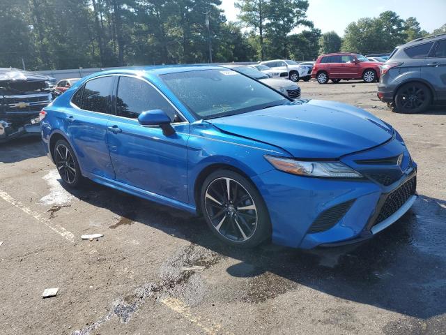 4T1B61HKXJU035024 - 2018 TOYOTA CAMRY XSE BLUE photo 4