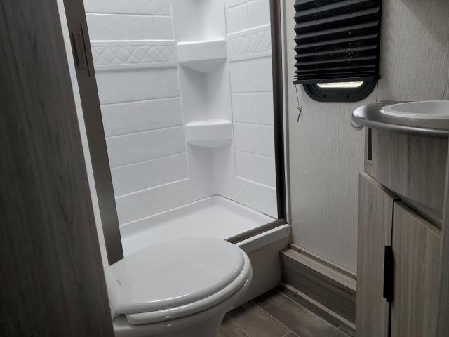 4YDTPPK23NX415924 - 2022 KEYSTONE PASSPORT TWO TONE photo 8