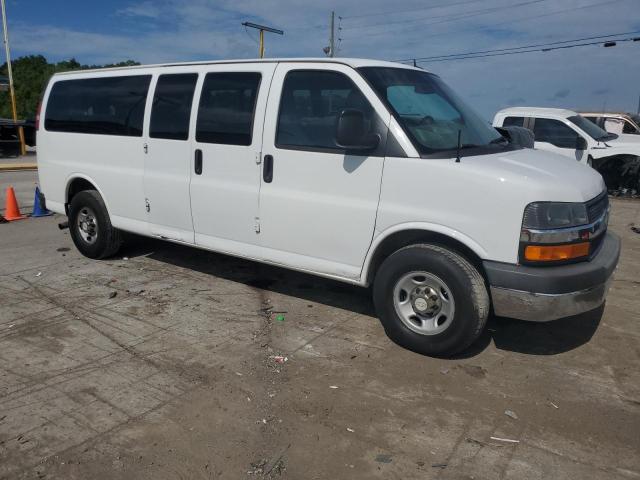 1GAZG1FG8C1103249 - 2012 CHEVROLET EXPRESS G3 LT WHITE photo 4