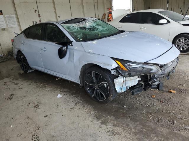 1N4BL4CV1PN320946 - 2023 NISSAN ALTIMA SR GRAY photo 4