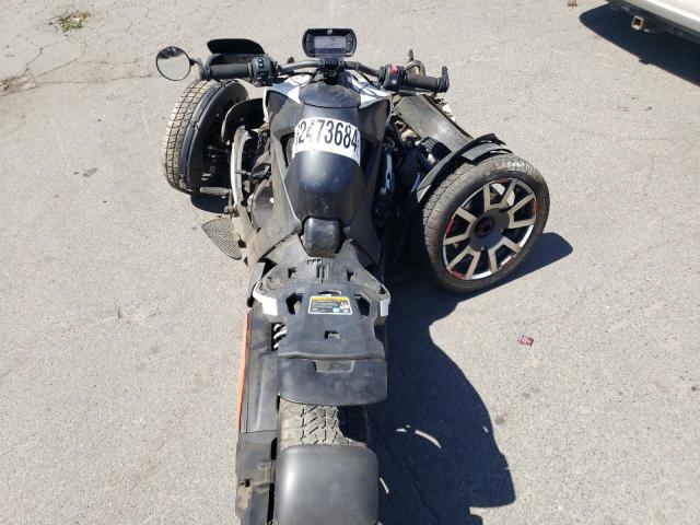 3JB2GEG4XKJ000330 - 2019 CAN-AM RYKER RALLY EDITION TWO TONE photo 6