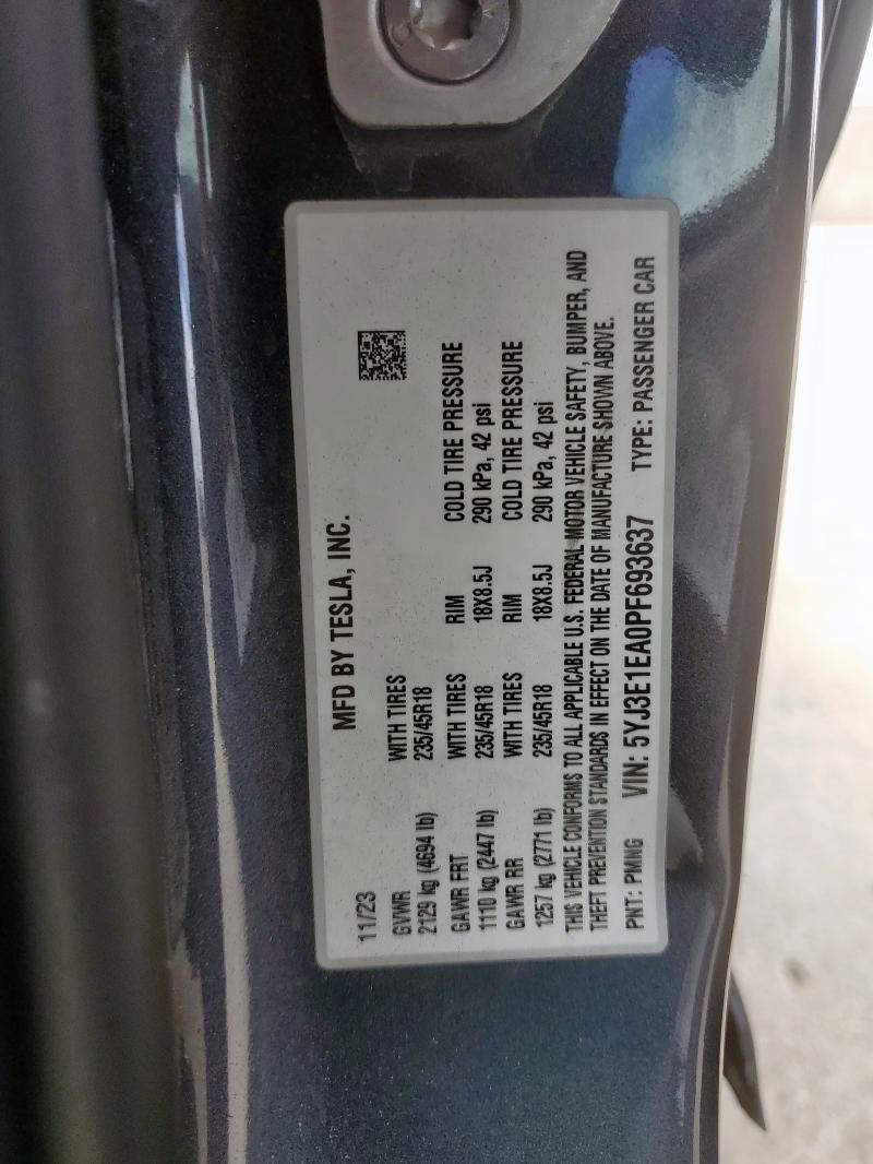 5YJ3E1EA0PF693637 - 2023 TESLA MODEL 3 ნაცრისფერი ფოტო 12