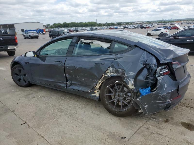 5YJ3E1EA0PF693637 - 2023 TESLA MODEL 3 ნაცრისფერი ფოტო 2