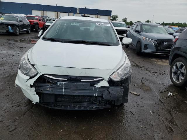 KMHCT4AE8HU277940 - 2017 HYUNDAI ACCENT SE WHITE photo 5