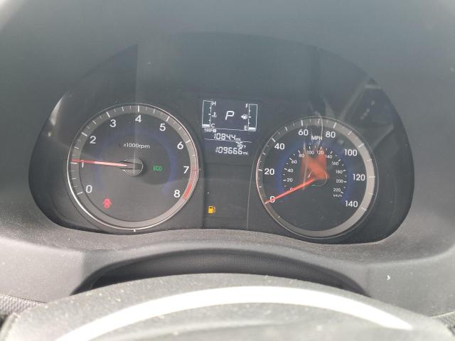 KMHCT4AE8HU277940 - 2017 HYUNDAI ACCENT SE WHITE photo 9